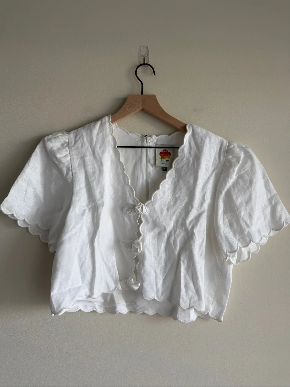 FARM Rio Off-White Roses Scallop Artisanal Linen Crop Top Size L NWOT